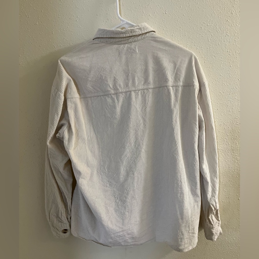 Hollister Beige Corduroy button up jacket shirt xs - Picture 3 of 4